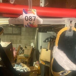 #87 Women's Green Bay Packers size 7/8 slippers.